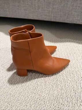 L'AGENCE Pointed Leather Ankle Boots in Cognac